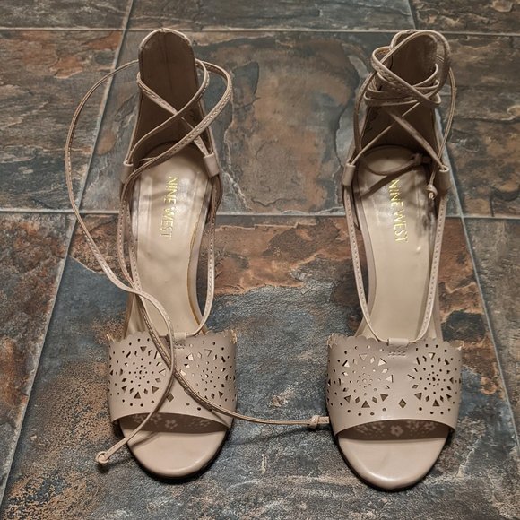 Nine West Aleniao Nude Strappy Sandals with Cutout Pattern - Picture 1 of 3
